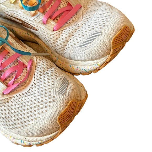 Brooks Ghost 12 Vanilla Sprinkles Limited Edition Sneakers - Picture 4 of 14
